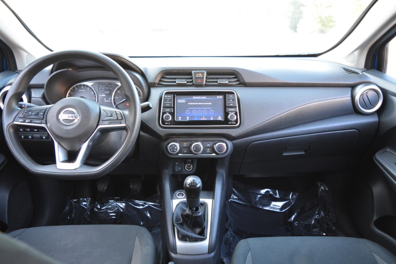 Nissan Versa S 5MT 2020
