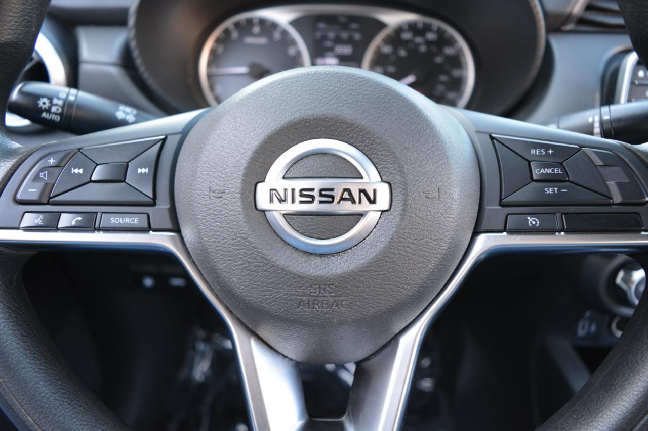 Nissan Versa S 5MT 2020