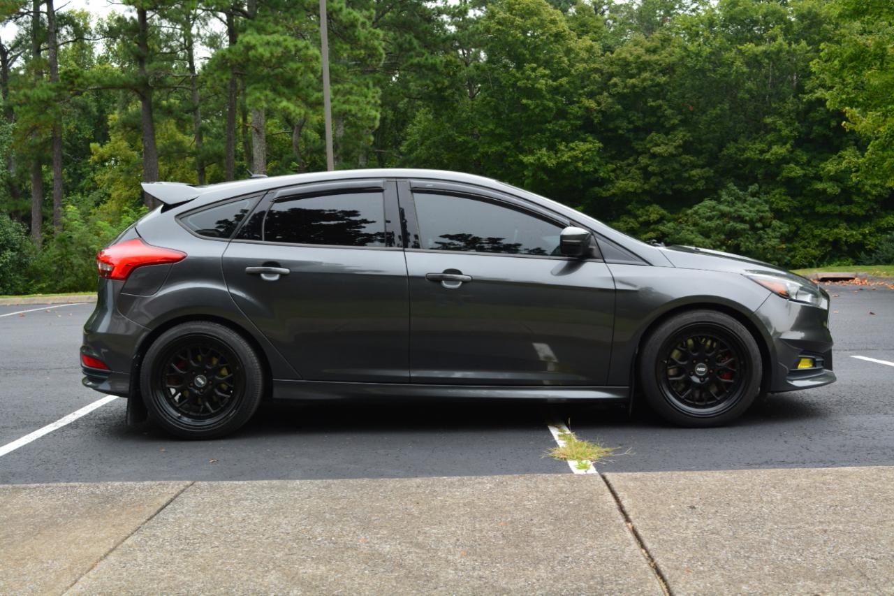 Ford Focus ST Hatch 2017