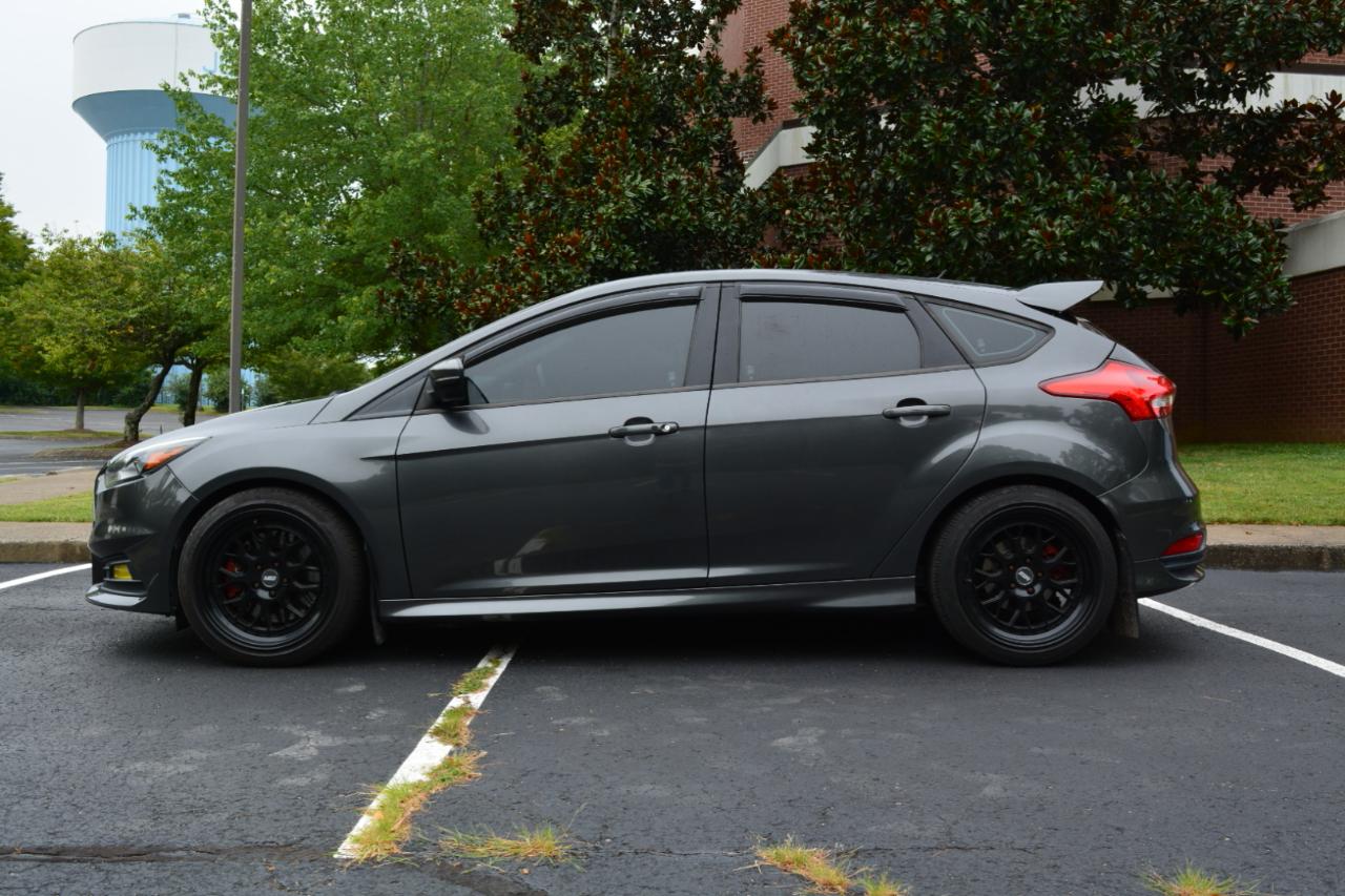 Ford Focus ST Hatch 2017