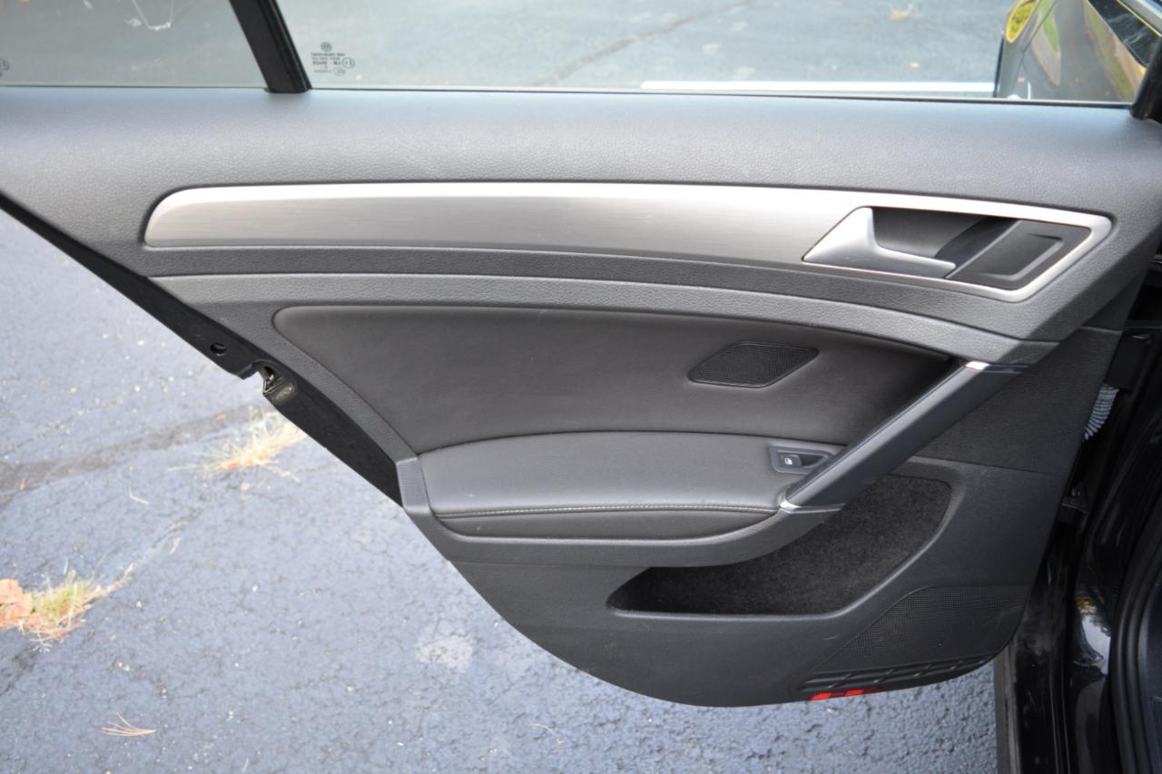 Volkswagen Golf TSI S 6A 2016