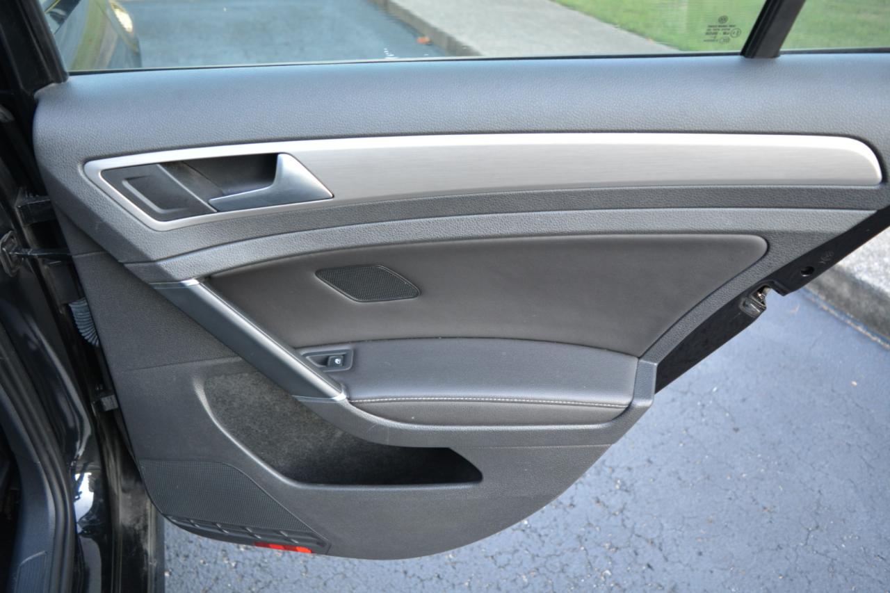 Volkswagen Golf TSI S 6A 2016