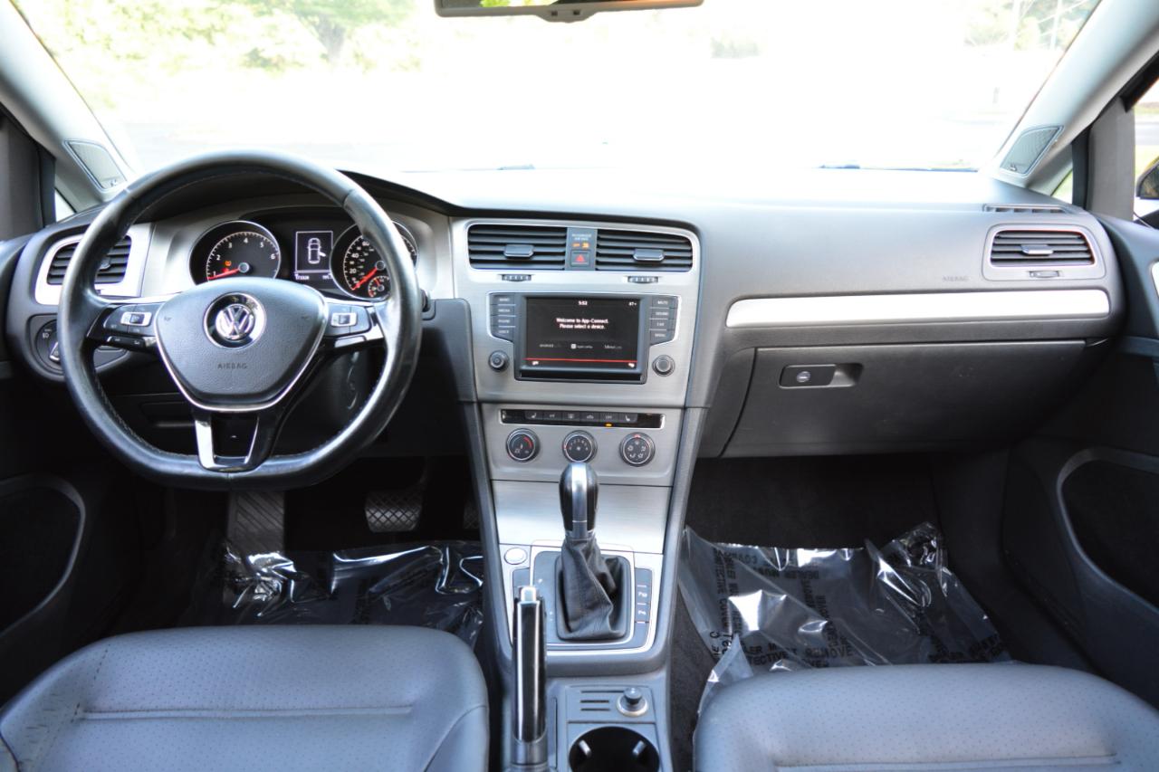 Volkswagen Golf TSI S 6A 2016