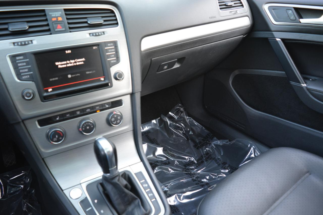 Volkswagen Golf TSI S 6A 2016