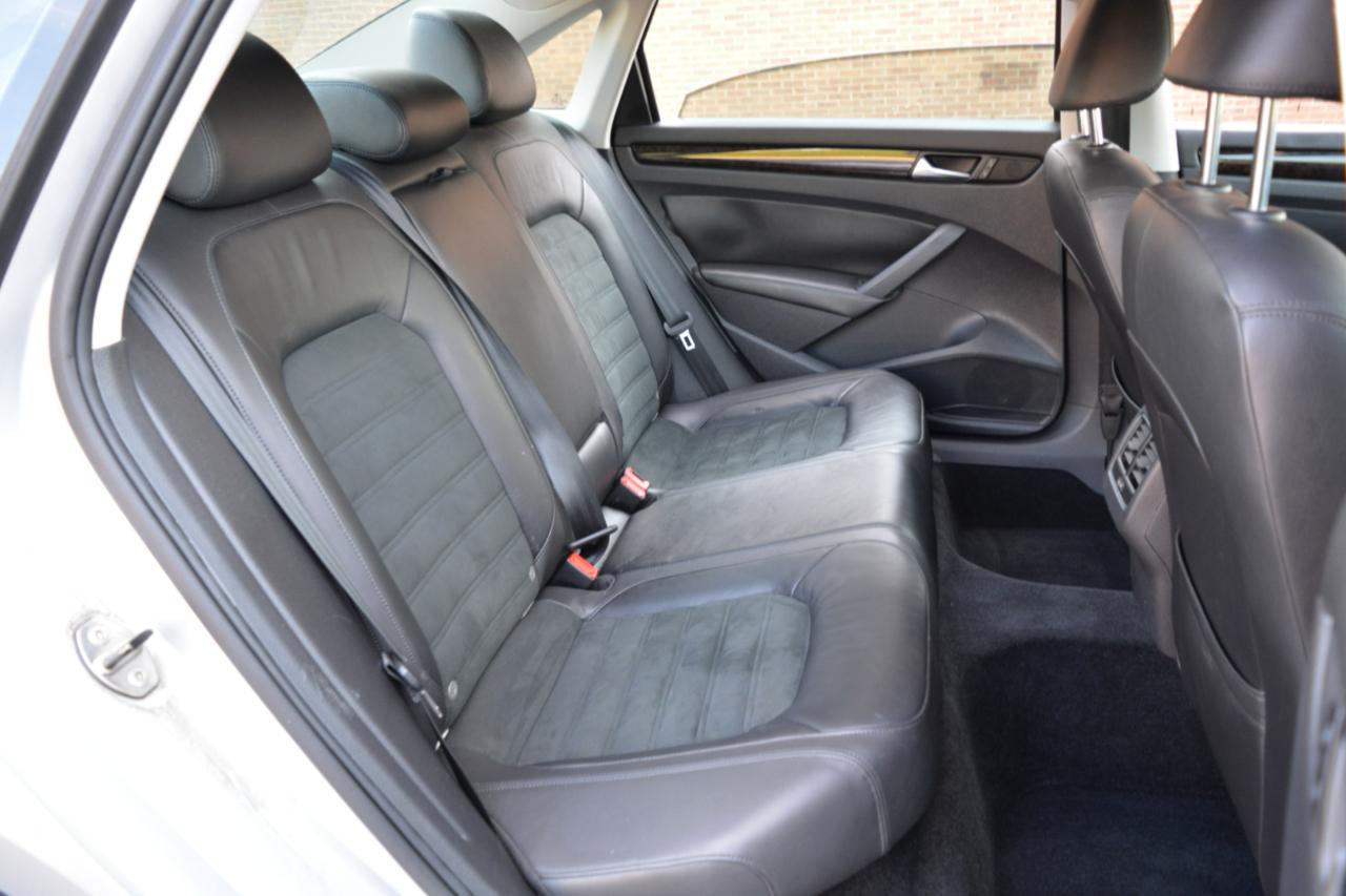 Volkswagen Passat 2.0L TDI SE AT 2014