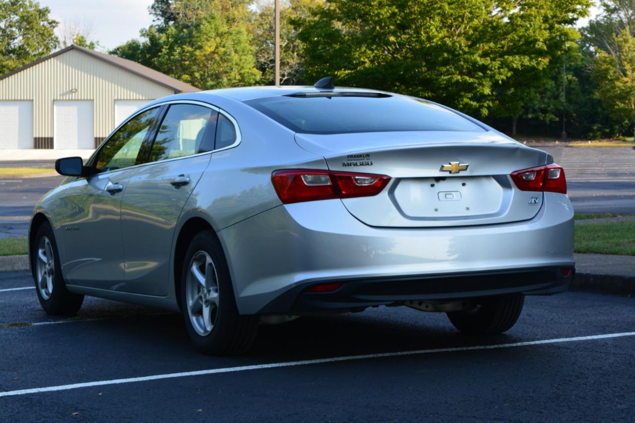 Chevrolet MALIBU LS Base 2017