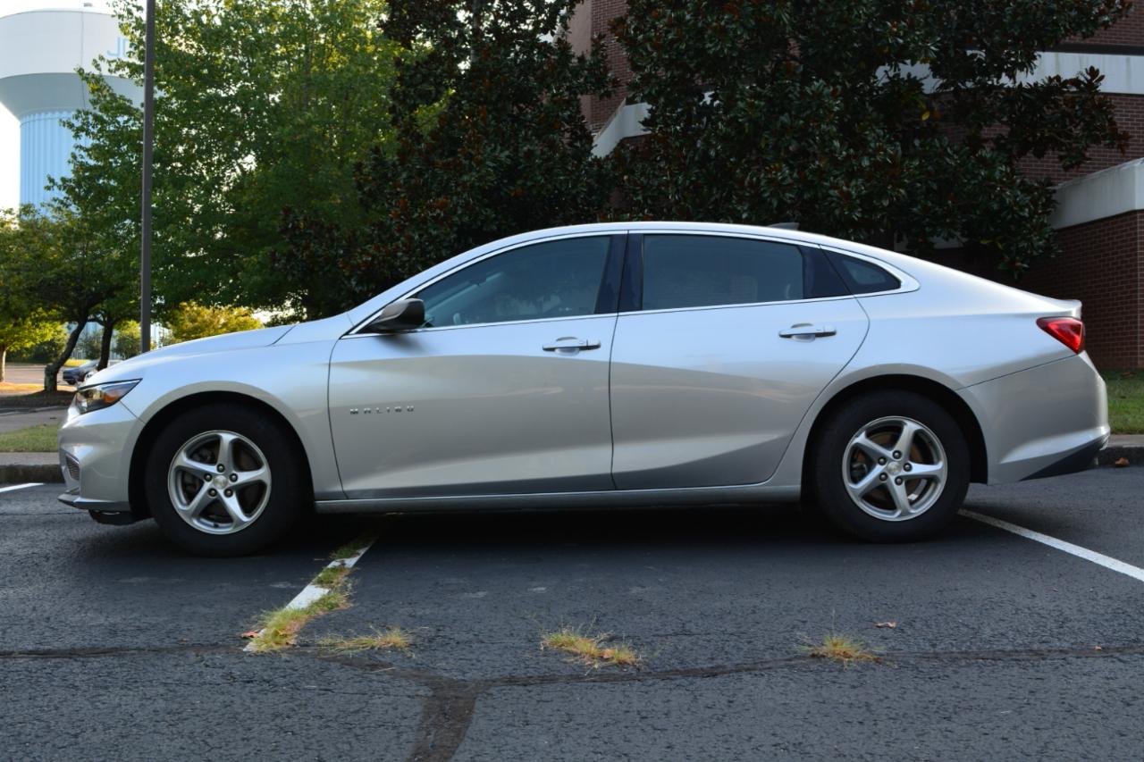 Chevrolet MALIBU LS Base 2017