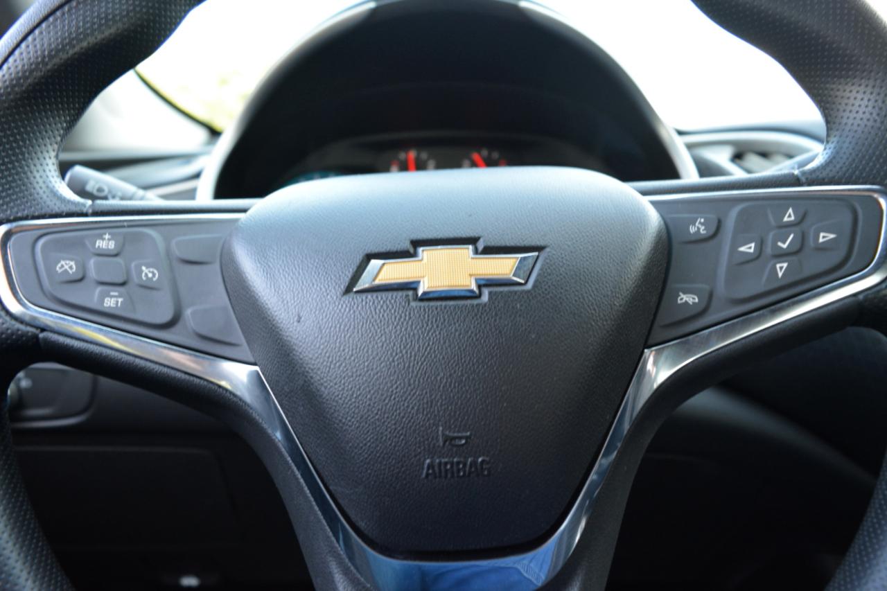 Chevrolet MALIBU LS Base 2017