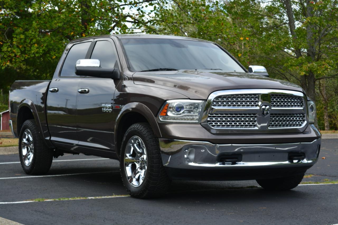 RAM 1500 Laramie Crew Cab SWB 4WD 2018