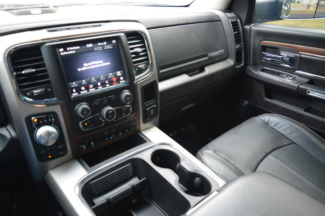 RAM 1500 Laramie Crew Cab SWB 4WD 2018