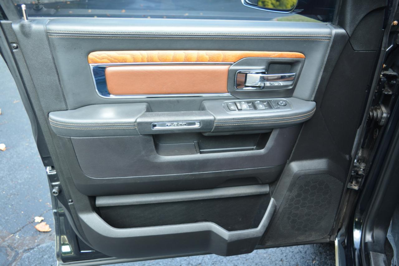 RAM 1500 Longhorn Crew Cab LWB 4WD 2016