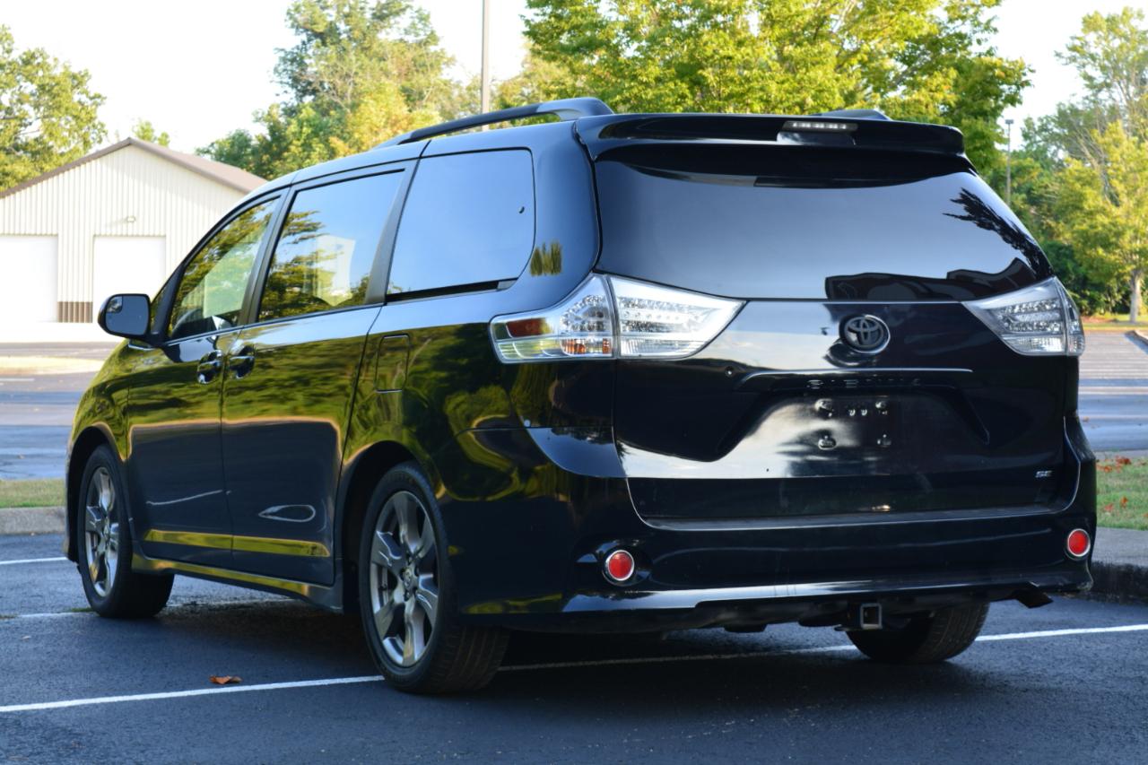 Toyota Sienna SE FWD 8-Passenger V6 2015