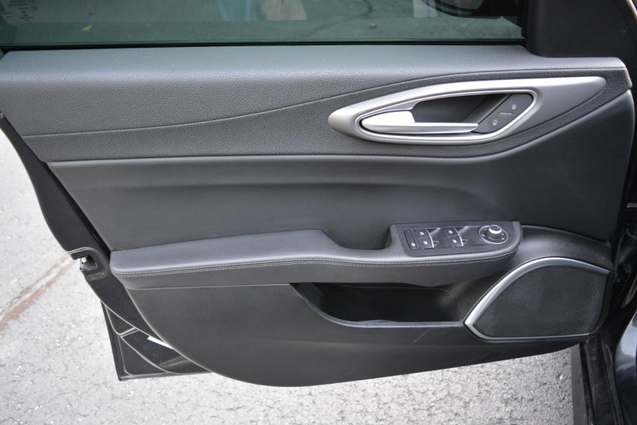 Alfa Romeo Giulia Base AWD 2017