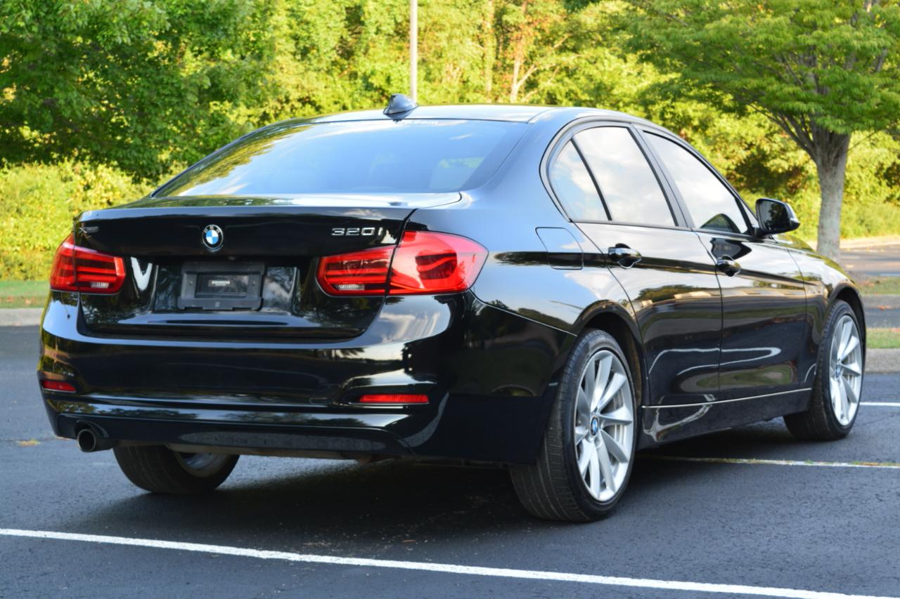 BMW 3-Series 320i xDrive Sedan 2018