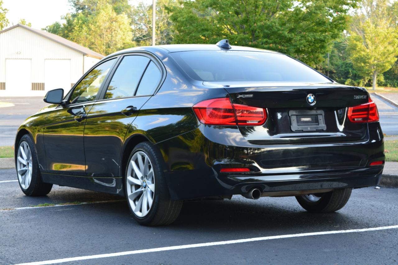 BMW 3-Series 320i xDrive Sedan 2018