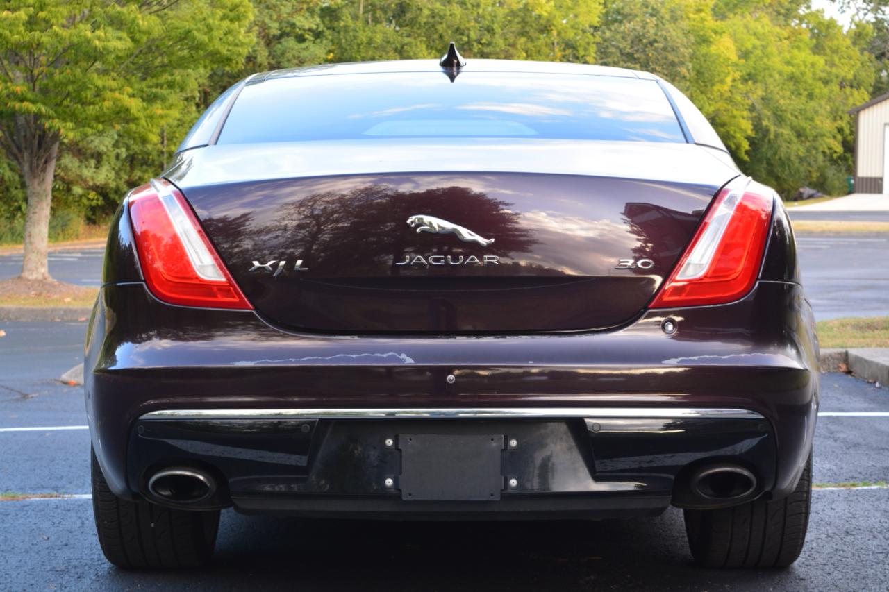 Jaguar XJ-Series XJL Portfolio 2016
