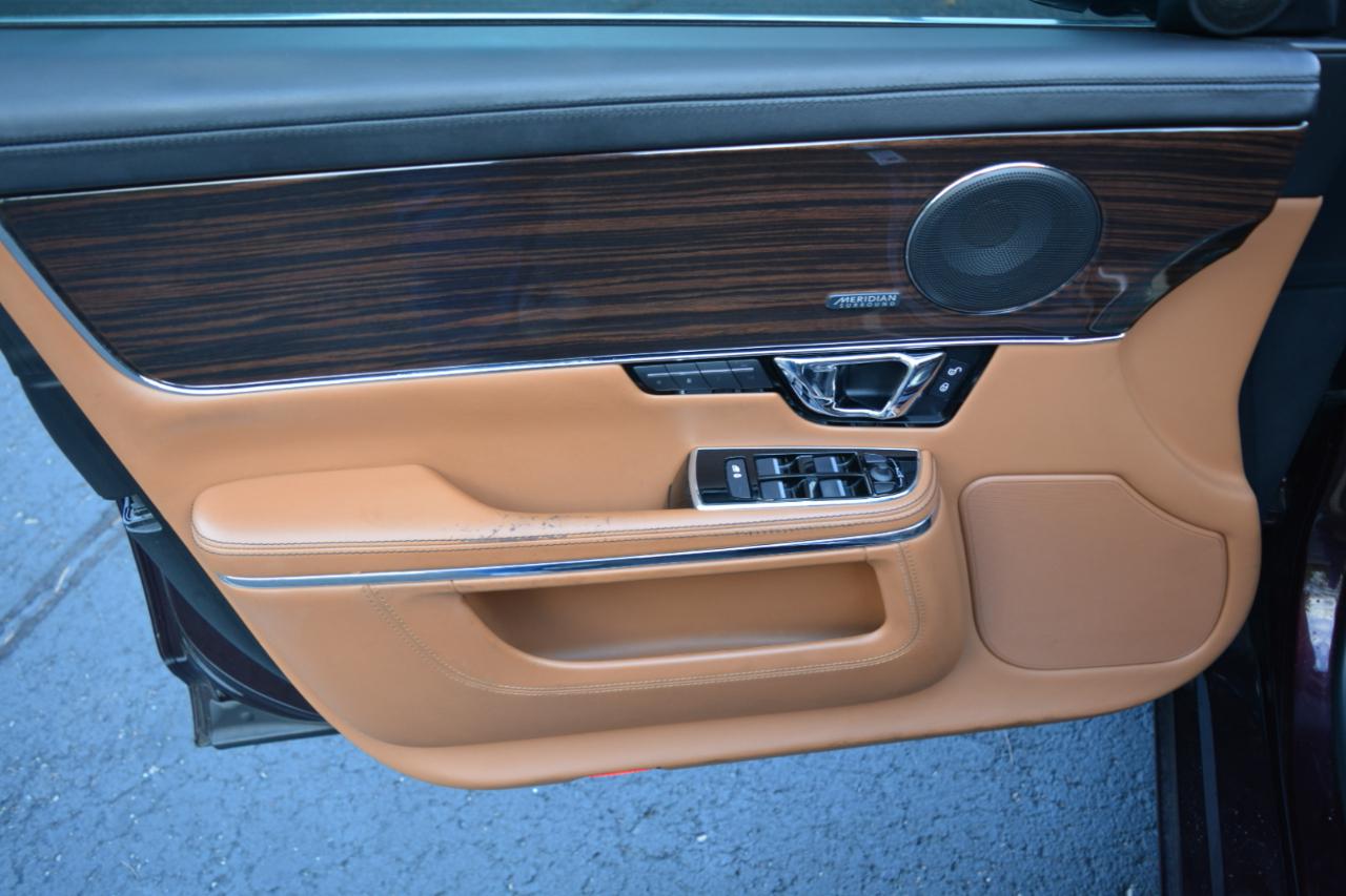 Jaguar XJ-Series XJL Portfolio 2016