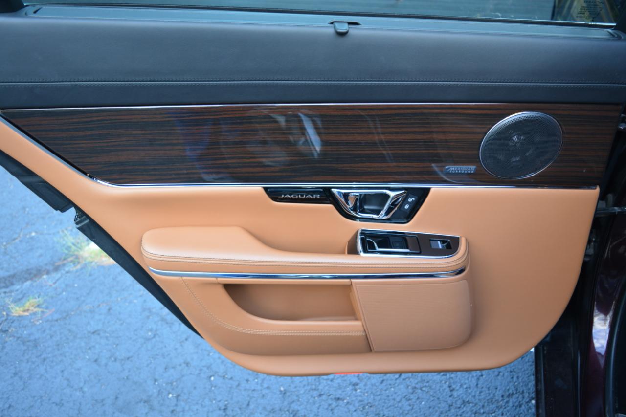 Jaguar XJ-Series XJL Portfolio 2016