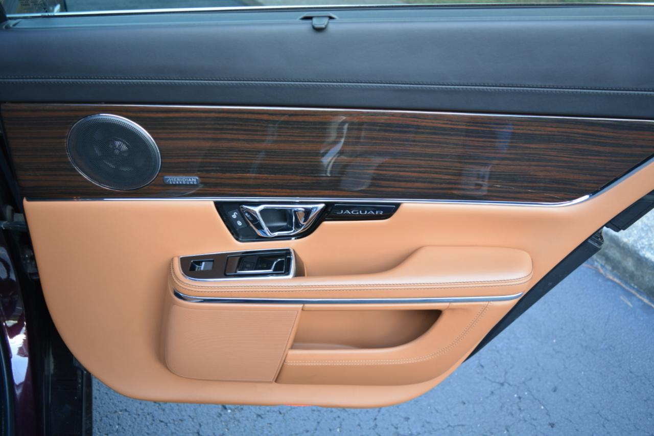 Jaguar XJ-Series XJL Portfolio 2016