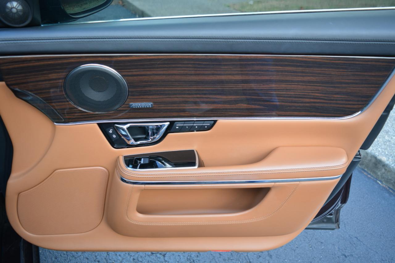 Jaguar XJ-Series XJL Portfolio 2016