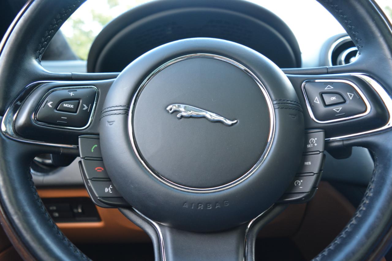 Jaguar XJ-Series XJL Portfolio 2016