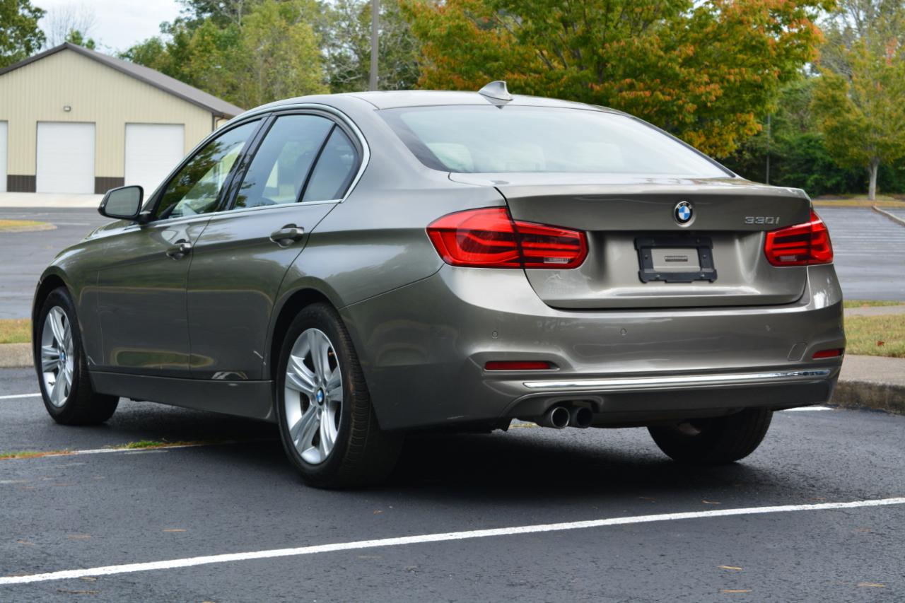BMW 3-Series 330i SULEV Sedan 2017