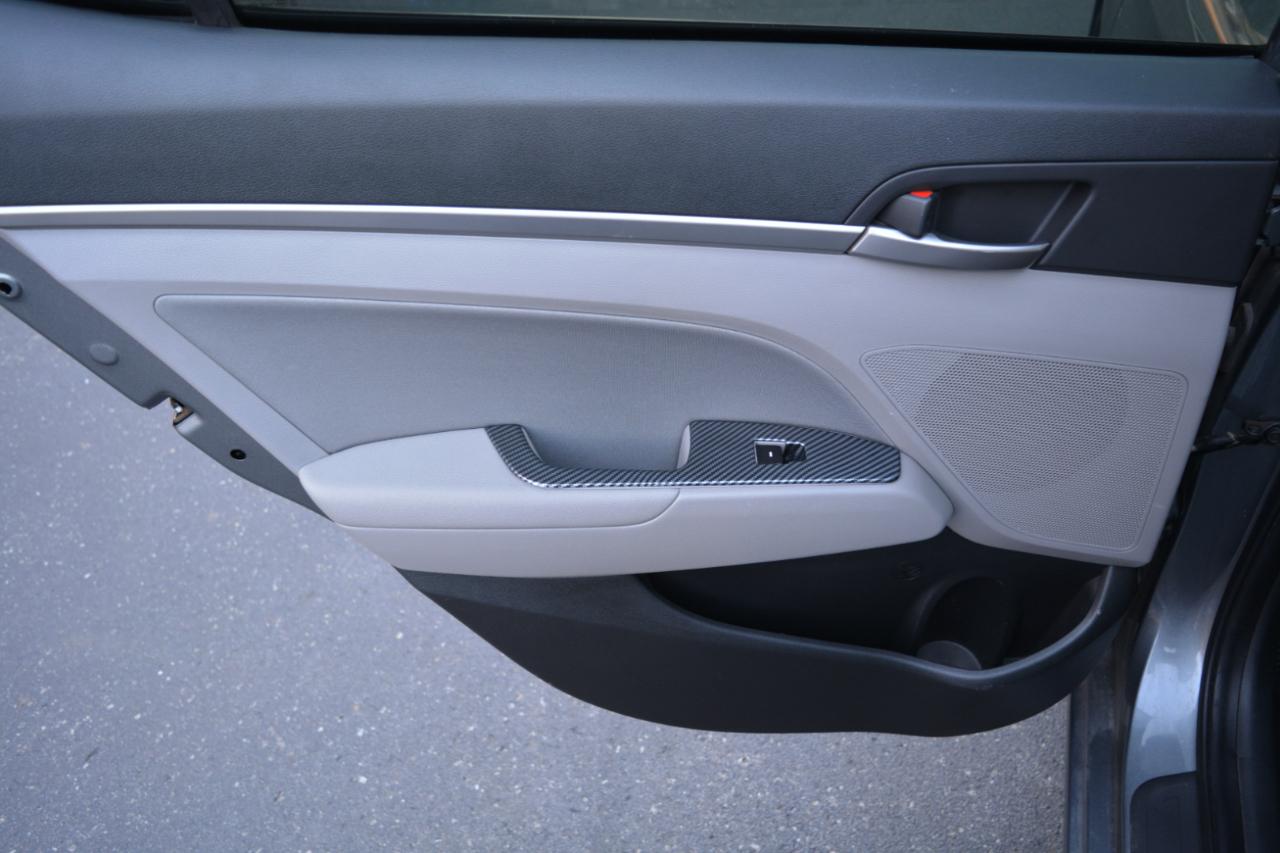 Hyundai Elantra Value Edition 6A 2017