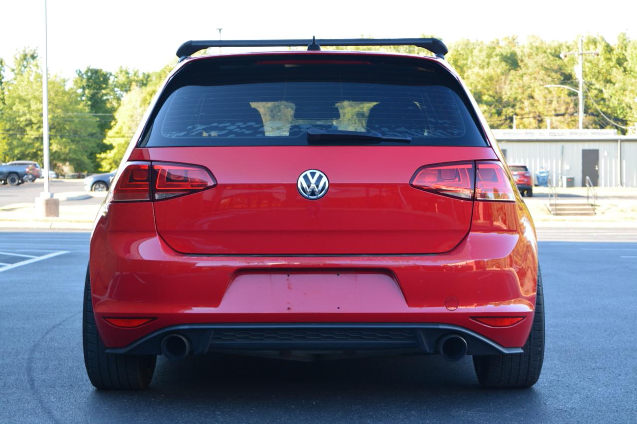 Volkswagen Golf GTI S 6M 4-Door 2017