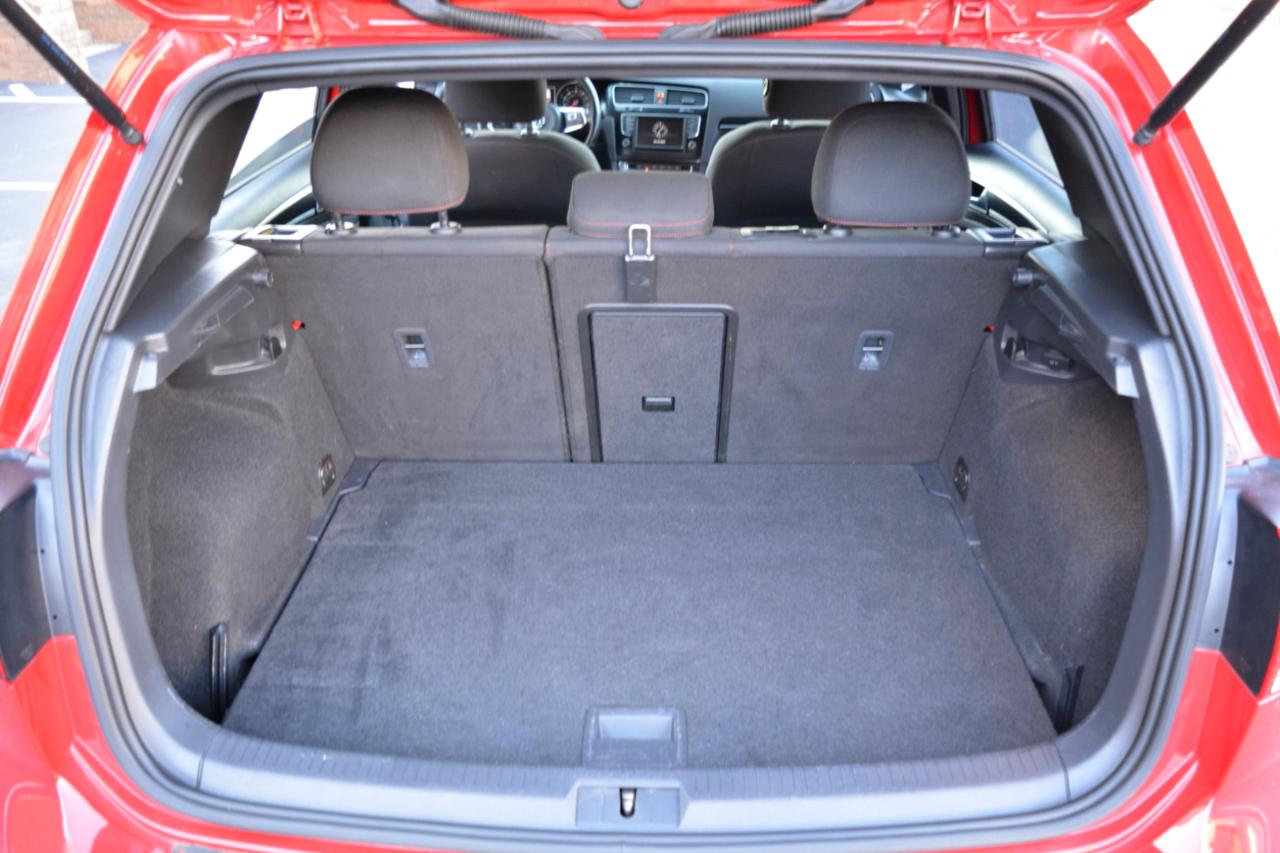 Volkswagen Golf GTI S 6M 4-Door 2017