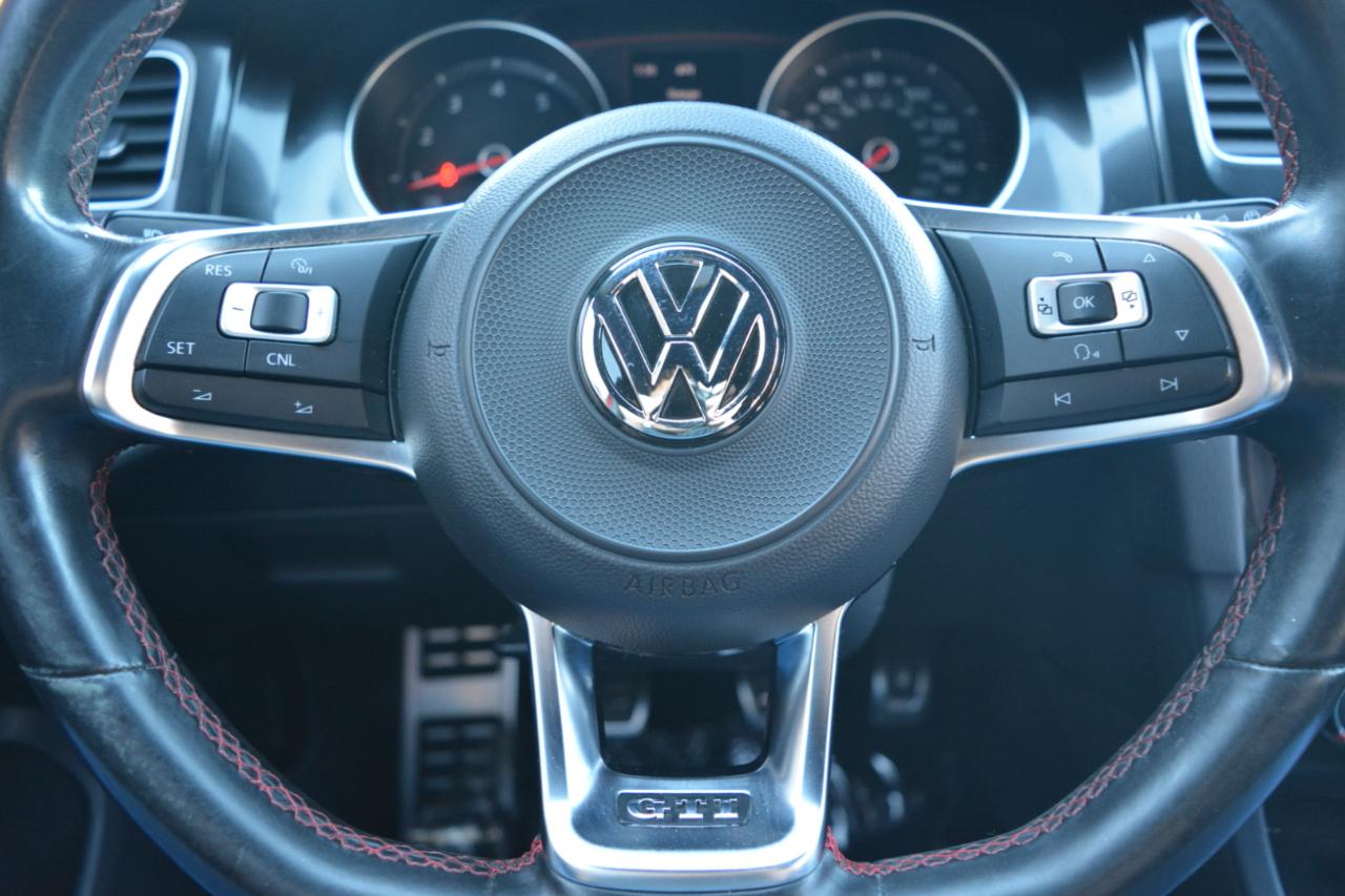 Volkswagen Golf GTI S 6M 4-Door 2017