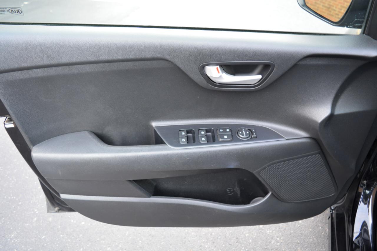 Kia Rio LX 2021