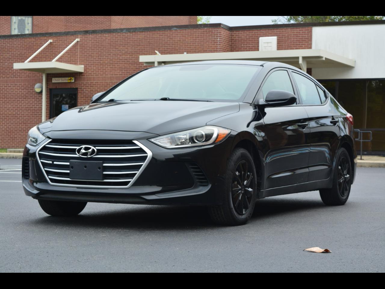Hyundai Elantra SE 6AT 2018