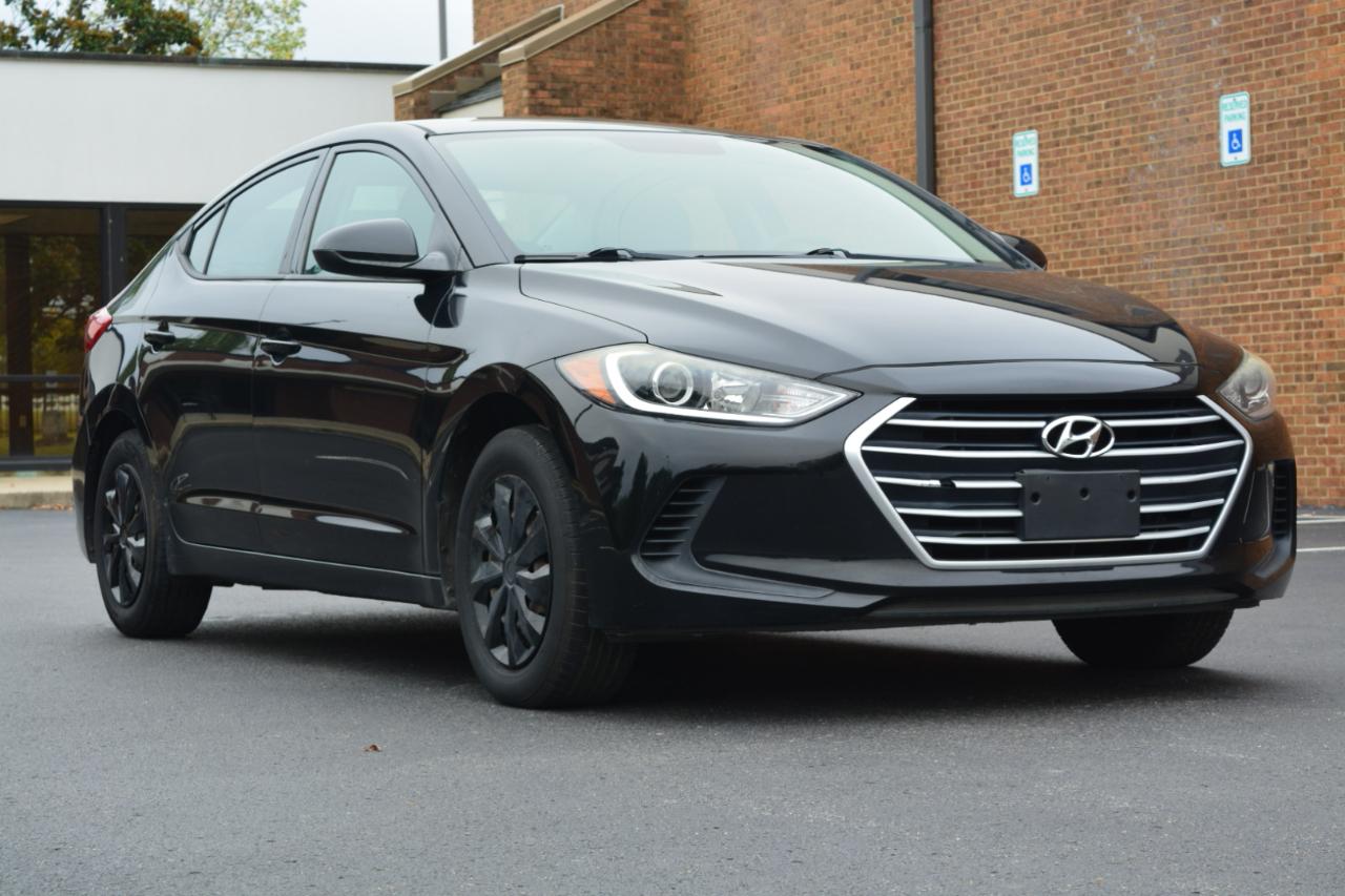 Hyundai Elantra SE 6AT 2018
