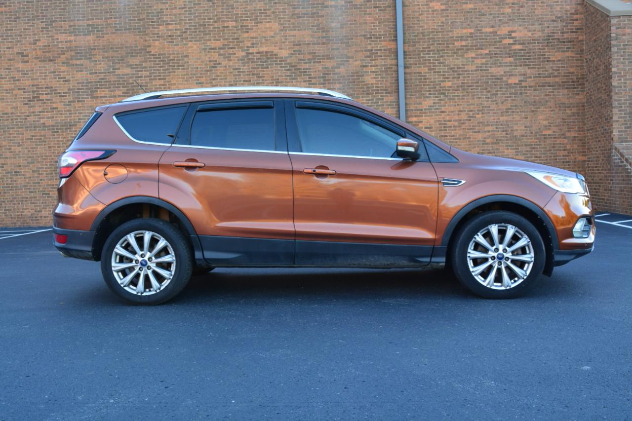 Ford Escape Titanium FWD 2017