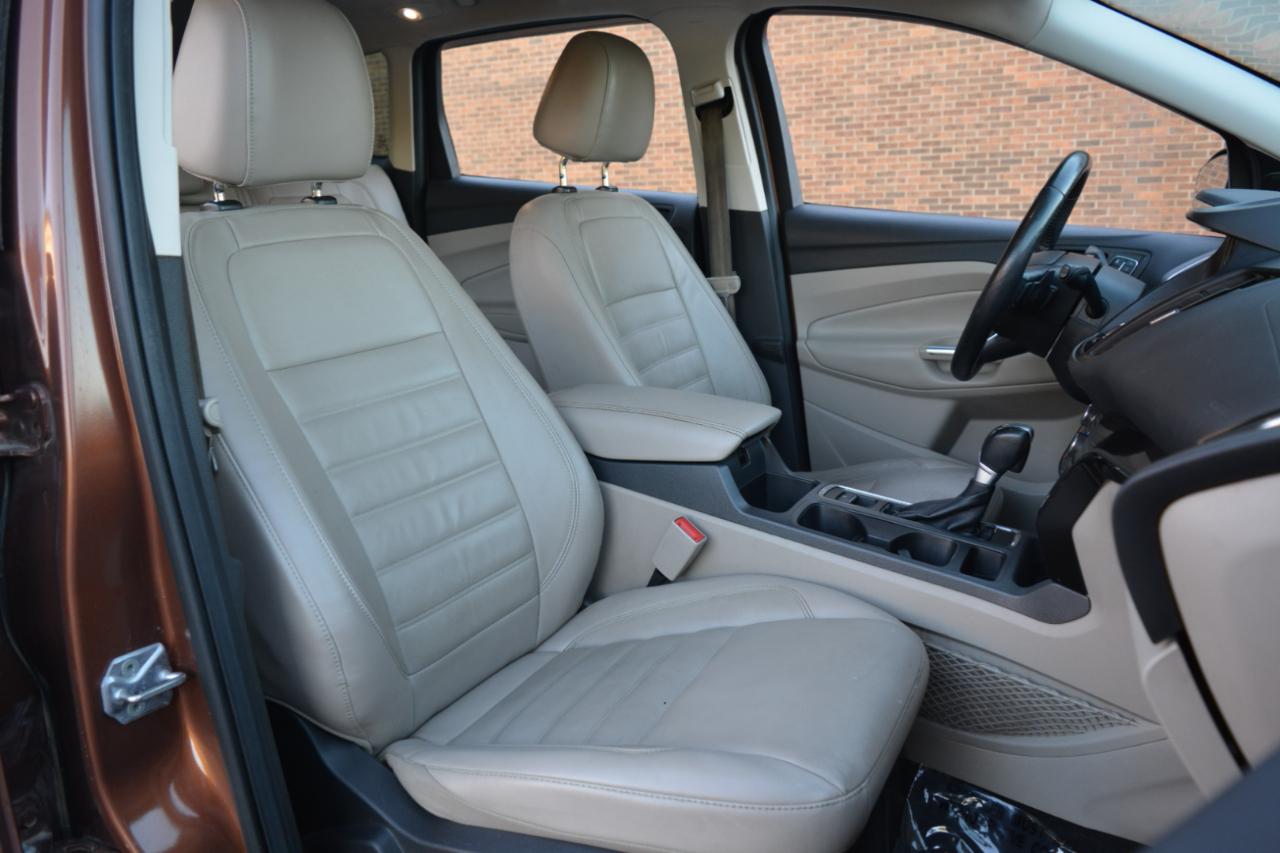 Ford Escape Titanium FWD 2017