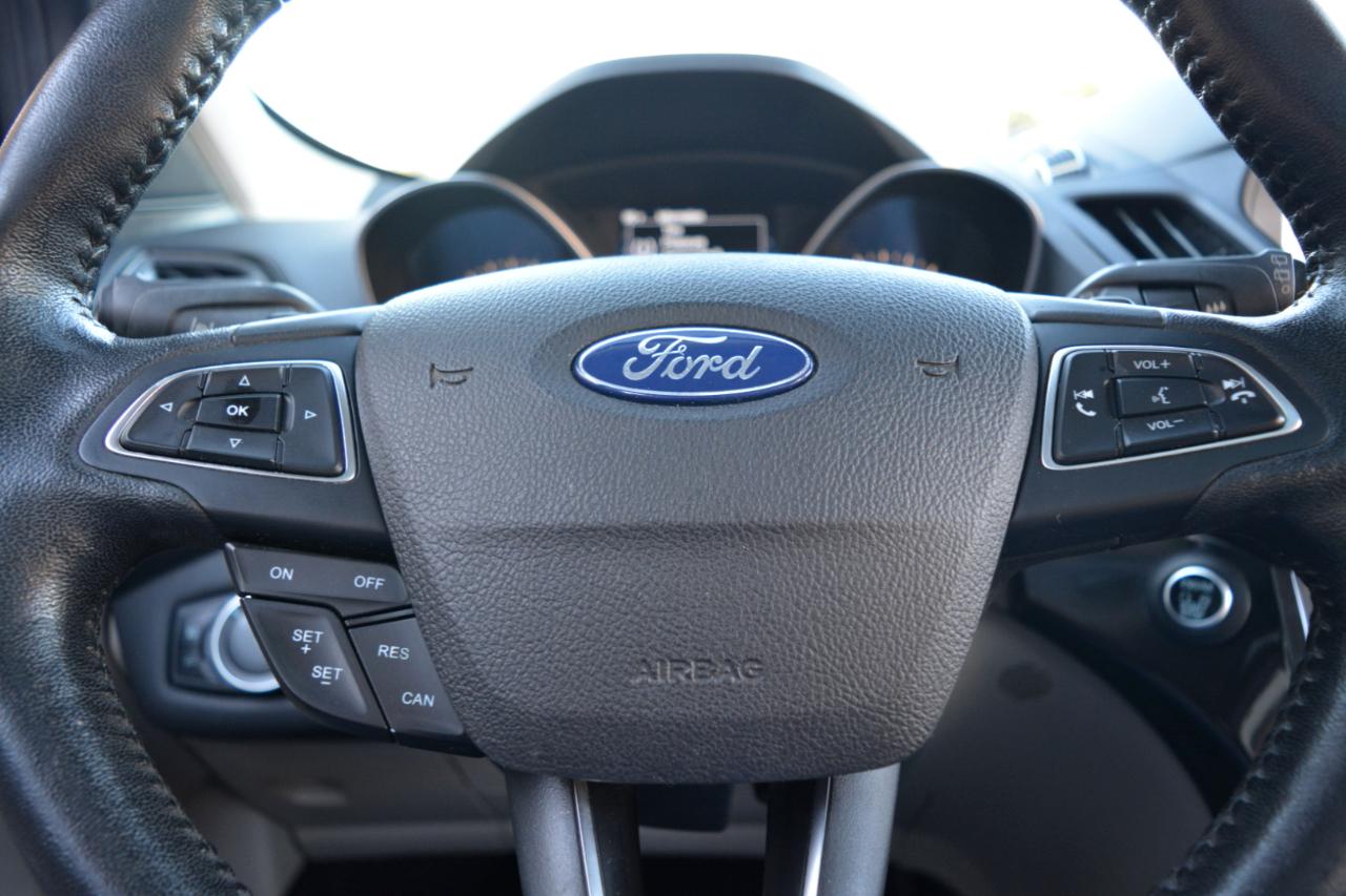 Ford Escape Titanium FWD 2017