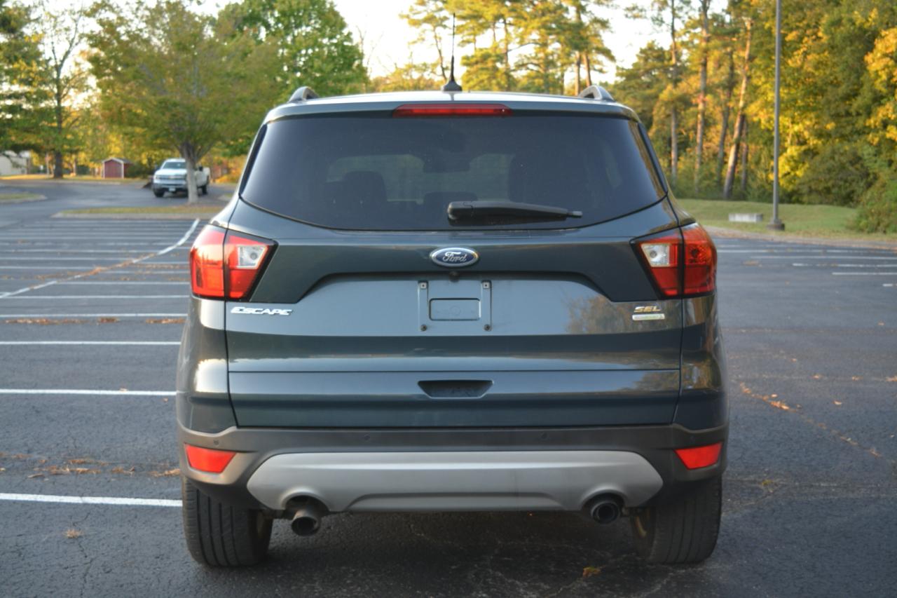 Ford Escape SEL FWD 2019
