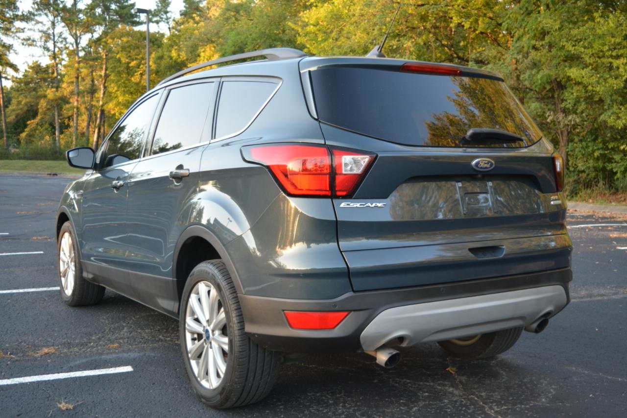 Ford Escape SEL FWD 2019