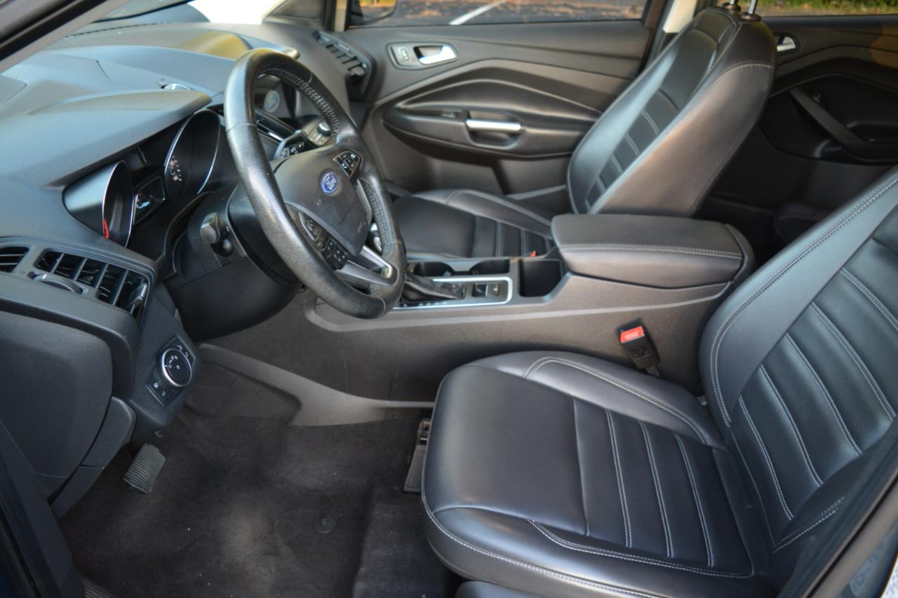 Ford Escape SEL FWD 2019