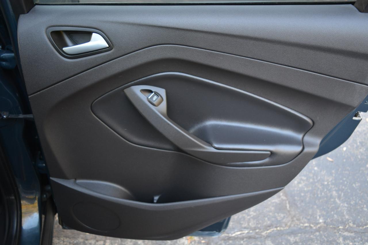 Ford Escape SEL FWD 2019