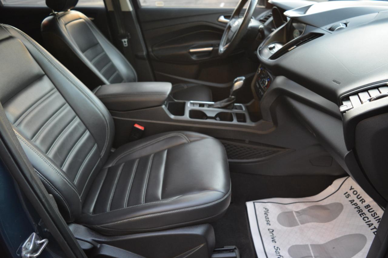 Ford Escape SEL FWD 2019