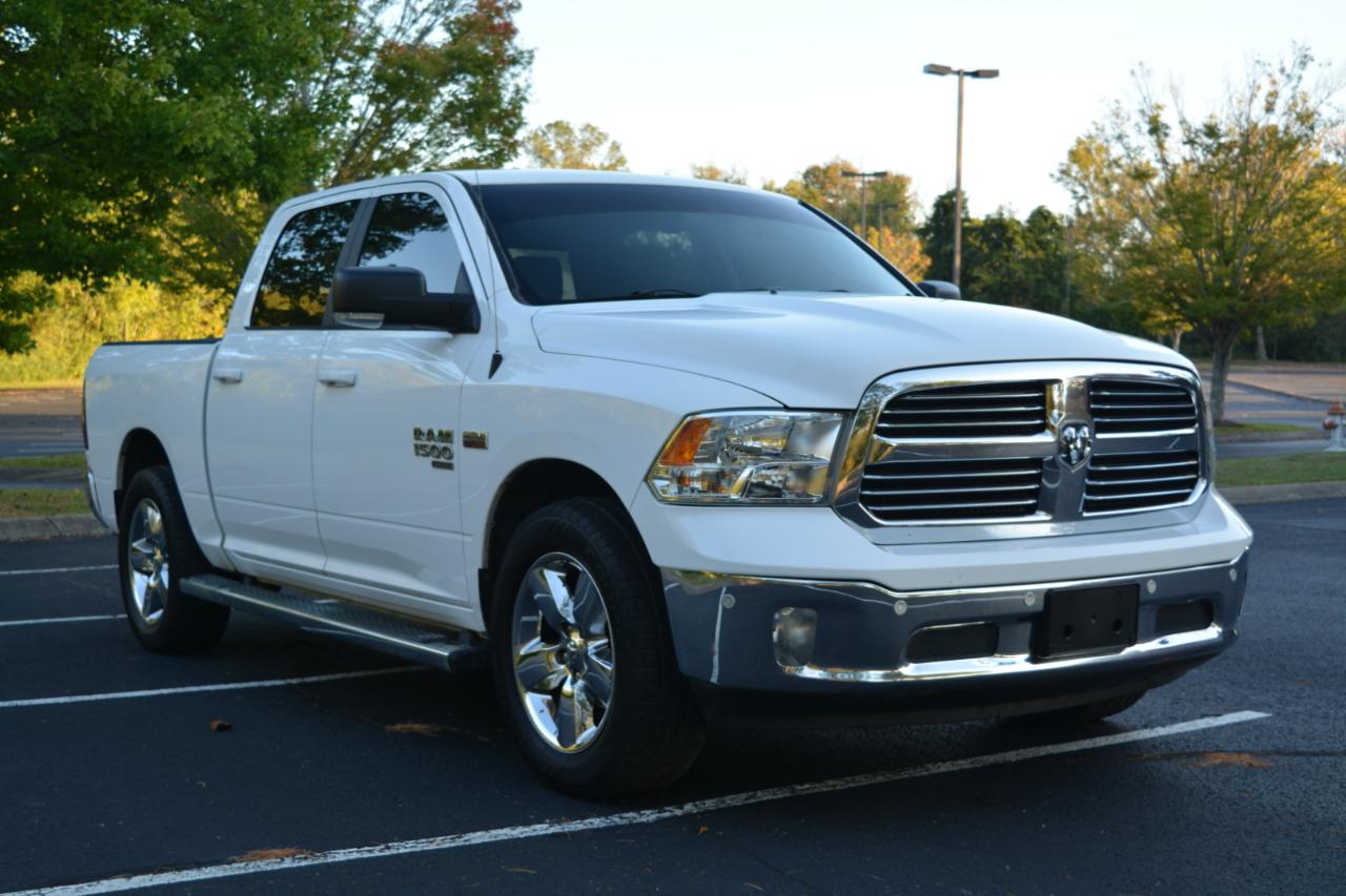RAM 1500 Classic Big Horn 4x2 Crew Cab 5'7" Box 2019