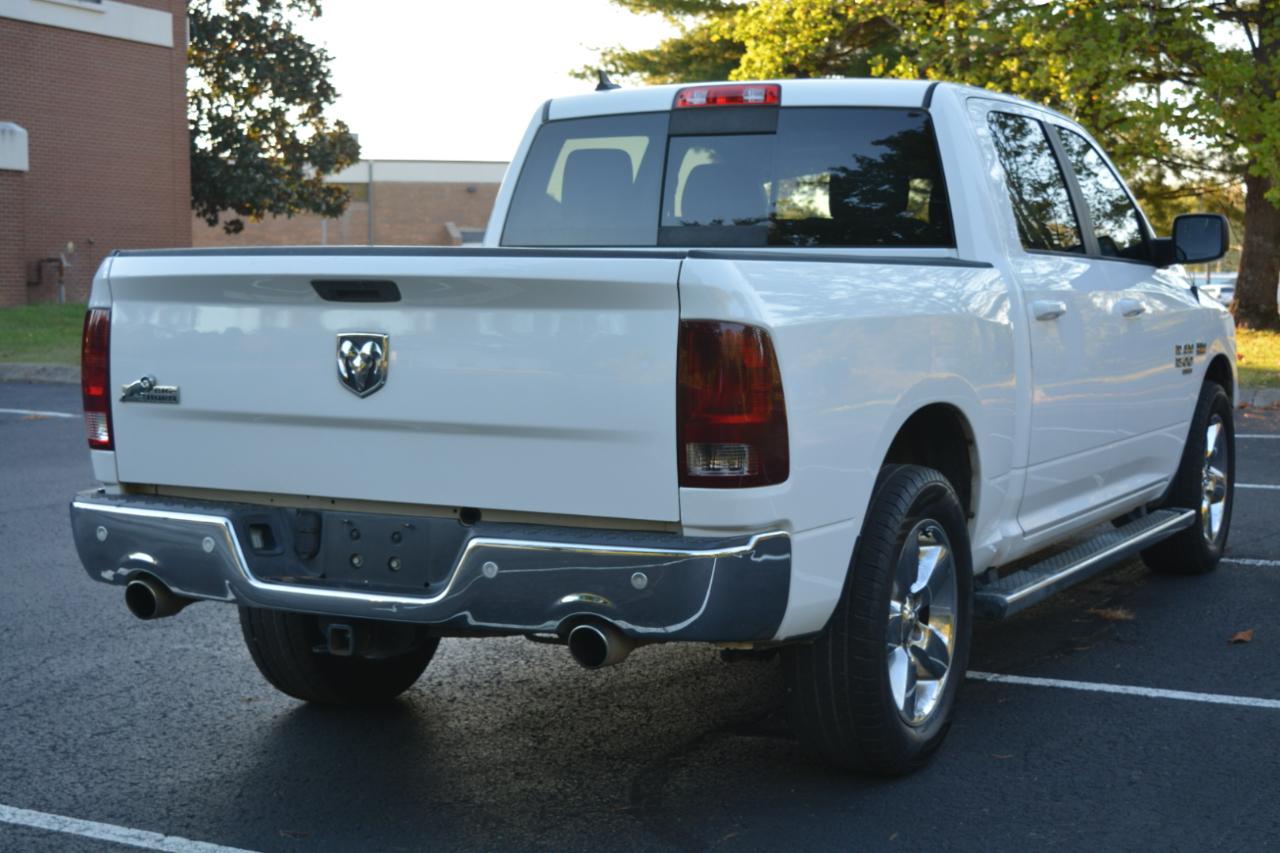 RAM 1500 Classic Big Horn 4x2 Crew Cab 5'7" Box 2019