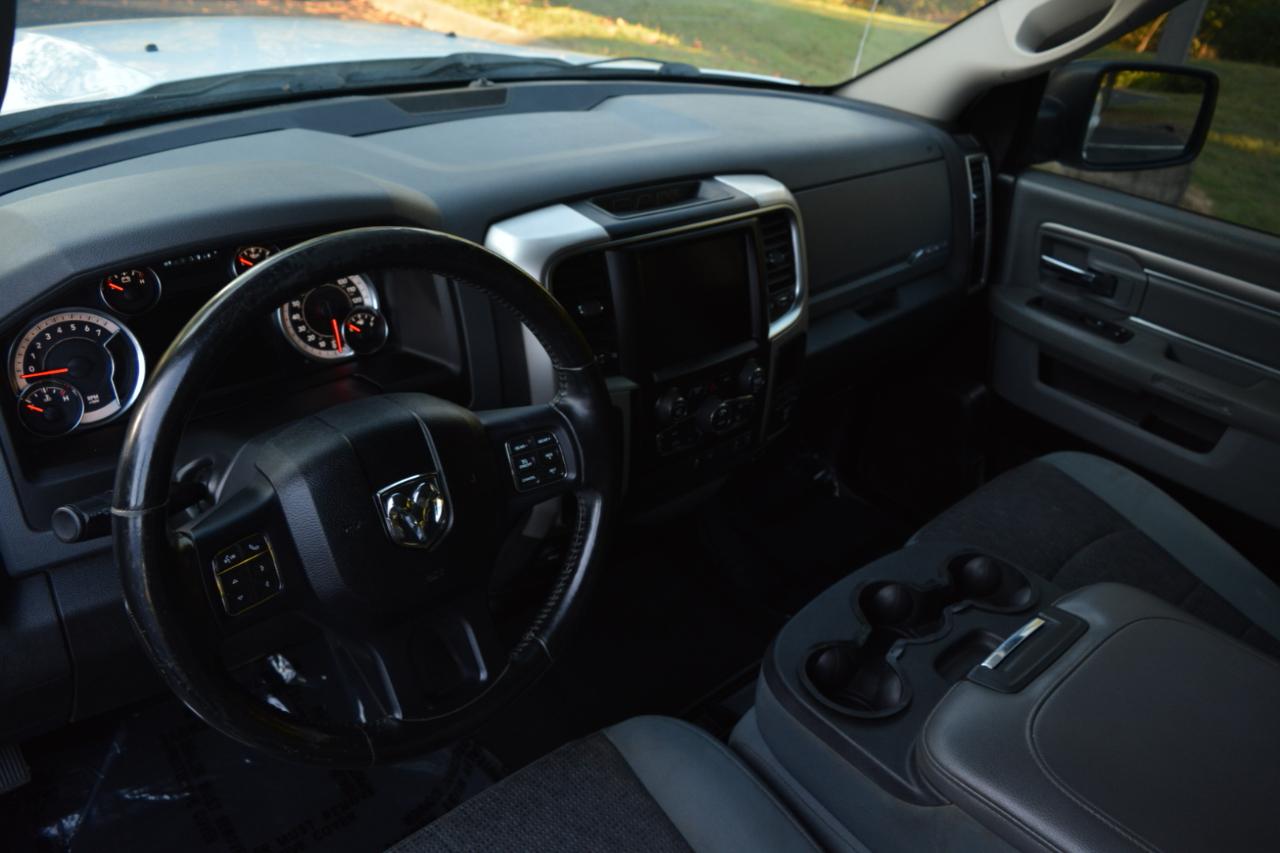 RAM 1500 Classic Big Horn 4x2 Crew Cab 5'7" Box 2019