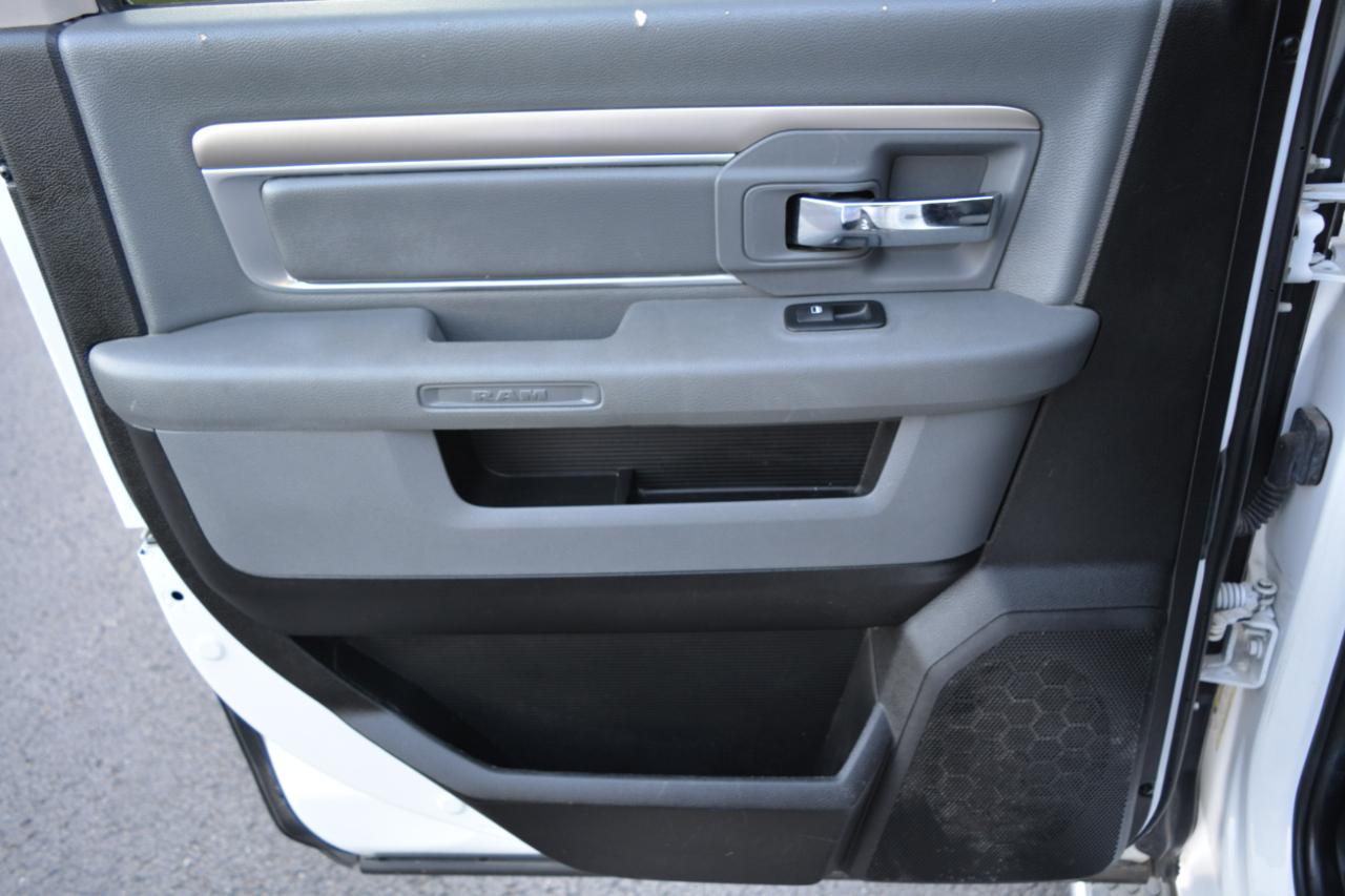 RAM 1500 Classic Big Horn 4x2 Crew Cab 5'7" Box 2019