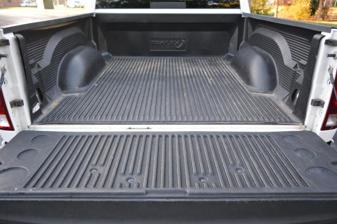 RAM 1500 Classic Big Horn 4x2 Crew Cab 5'7" Box 2019