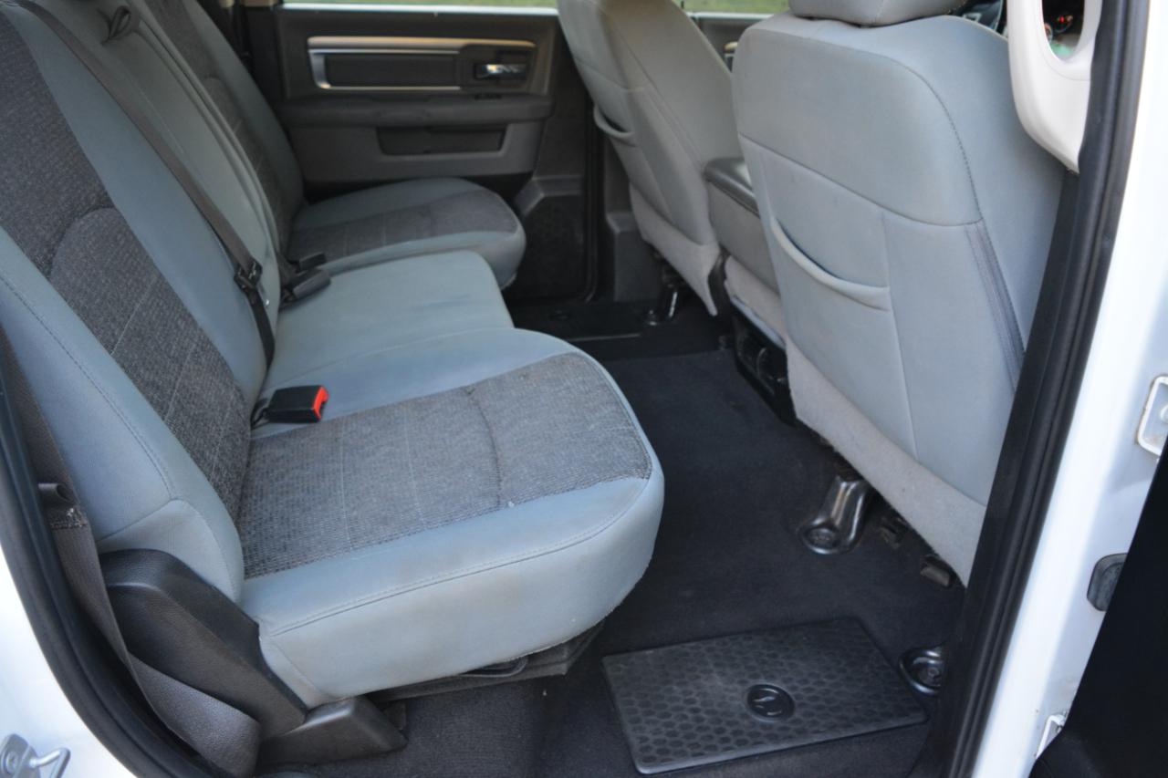 RAM 1500 Classic Big Horn 4x2 Crew Cab 5'7" Box 2019