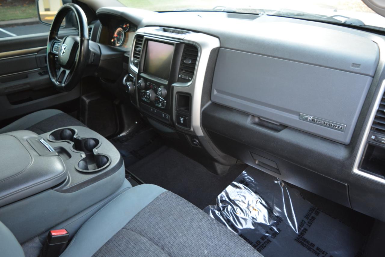 RAM 1500 Classic Big Horn 4x2 Crew Cab 5'7" Box 2019