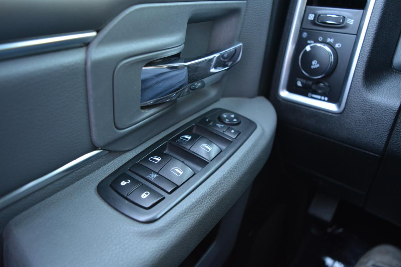 RAM 1500 Classic Big Horn 4x2 Crew Cab 5'7" Box 2019