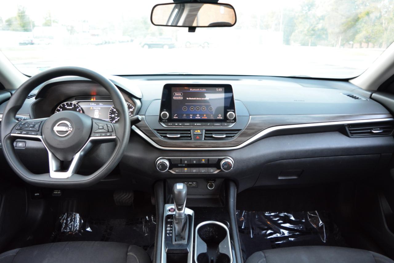Nissan Altima 2.5 SV 2023